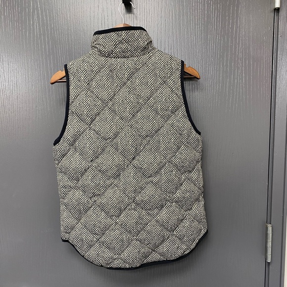 J. Crew XS Herringbone Quilted Women’s Vest - Picture 2 of 3